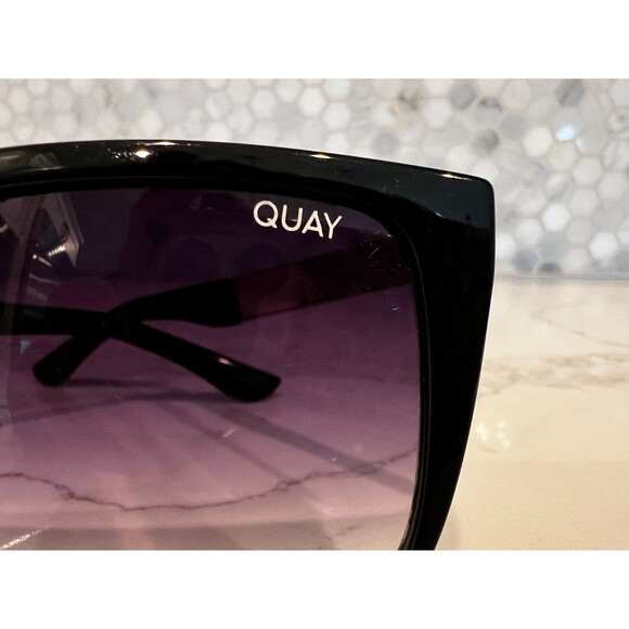 Quay Australia Incognito Sunglasses  Black/Gold  56mm Square Frame Gradient Lens main image 7